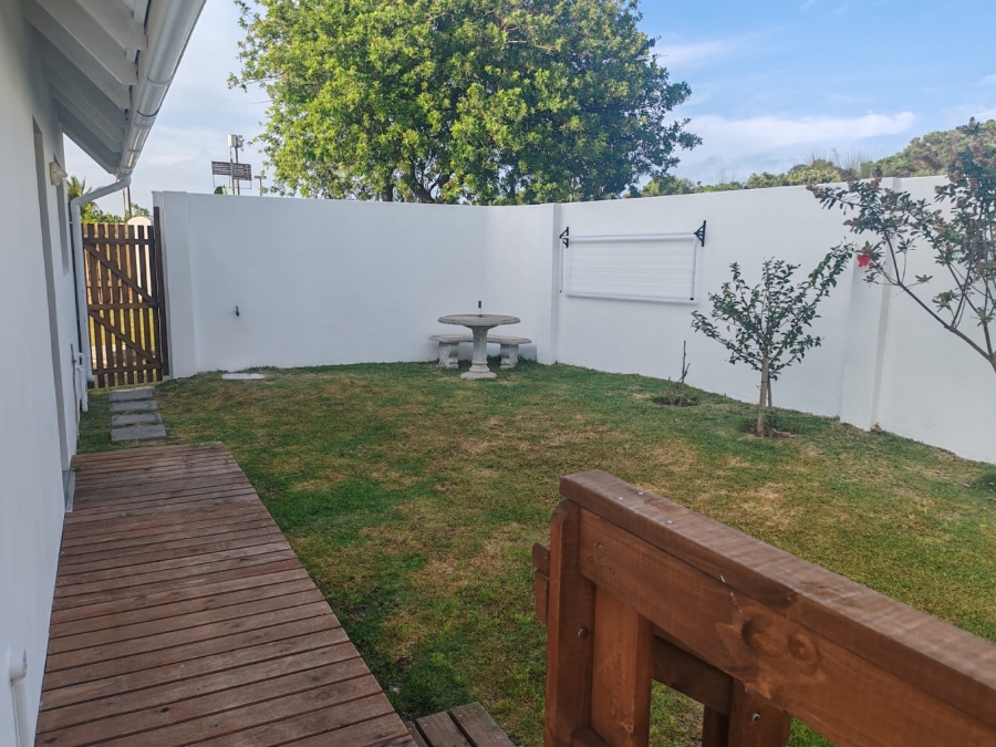 To Let 1 Bedroom Property for Rent in St Francis Bay Village Eastern Cape